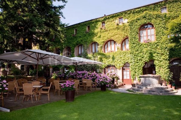 negozio in vendita a Sarteano