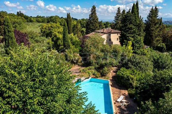 casa indipendente in vendita a Sarteano