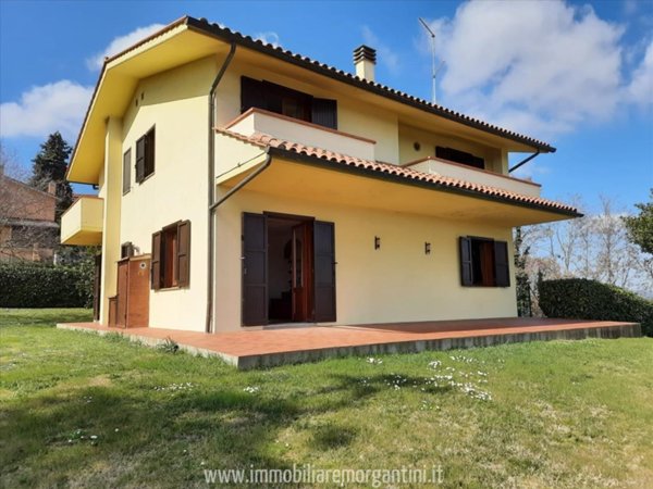 casa indipendente in vendita a Sarteano