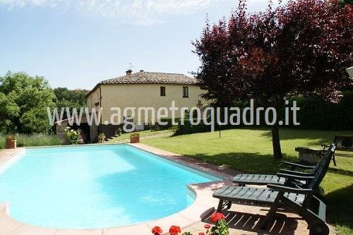 casa indipendente in vendita a Sarteano