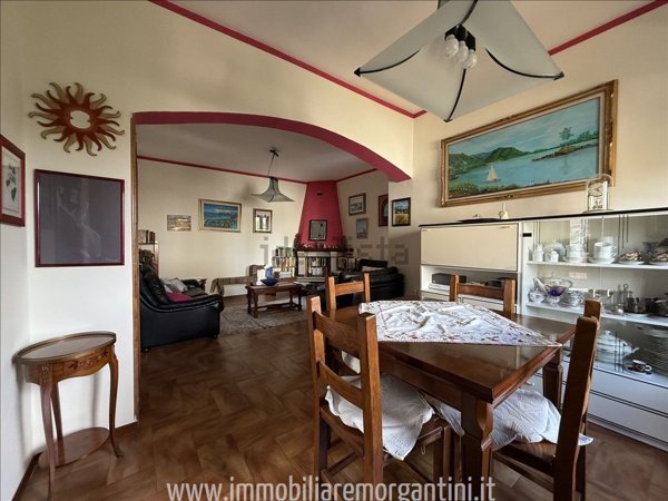 intera palazzina in vendita a Sarteano