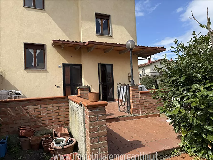 intera palazzina in vendita a Sarteano