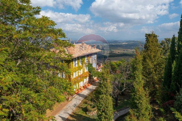casale in vendita a Sarteano