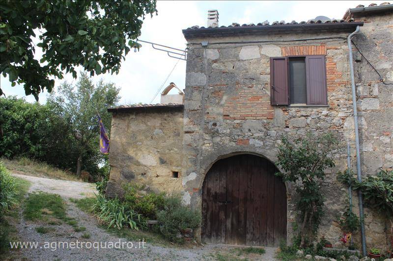 casa indipendente in vendita a Sarteano
