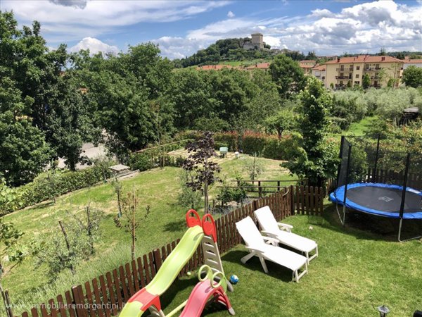 casa indipendente in vendita a Sarteano