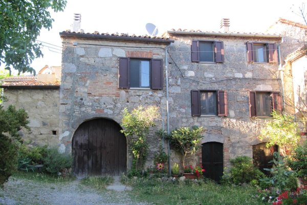 casale in vendita a Sarteano