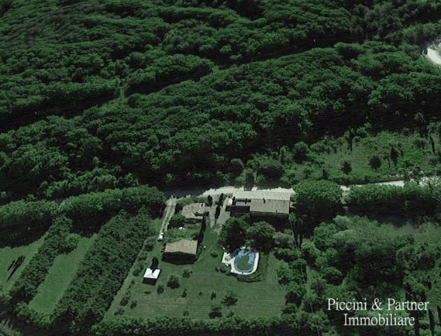 casa indipendente in vendita a Sarteano