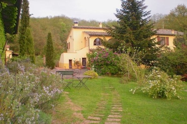 casa indipendente in vendita a Sarteano