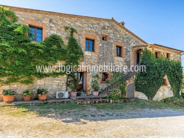 casa indipendente in vendita a Sarteano