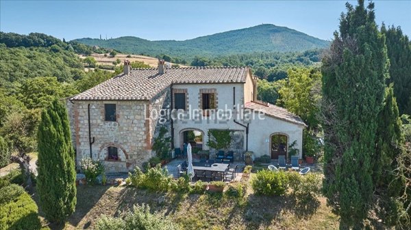 casale in vendita a Sarteano