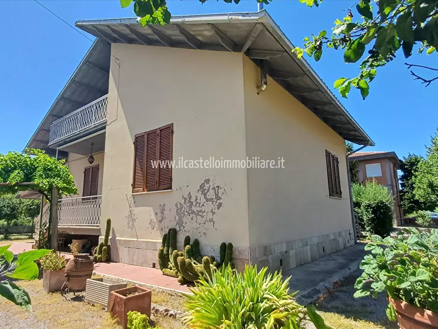 casa indipendente in vendita a Sarteano