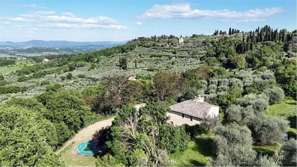 casa indipendente in vendita a Sarteano