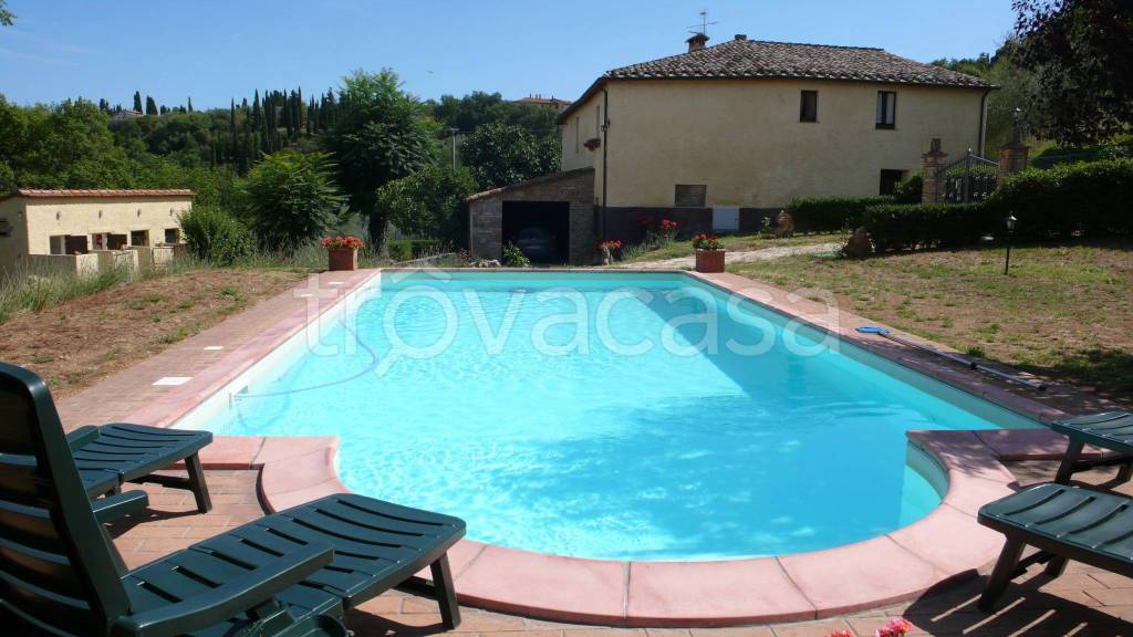 casa indipendente in vendita a Sarteano