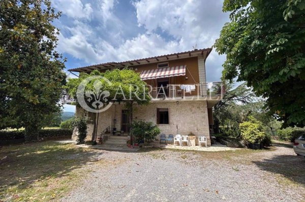 casa indipendente in vendita a Sarteano