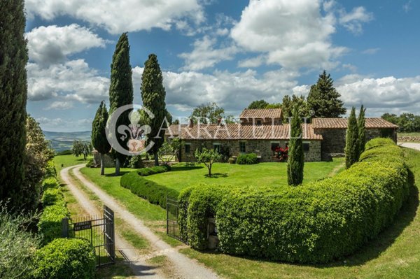 casale in vendita a Sarteano