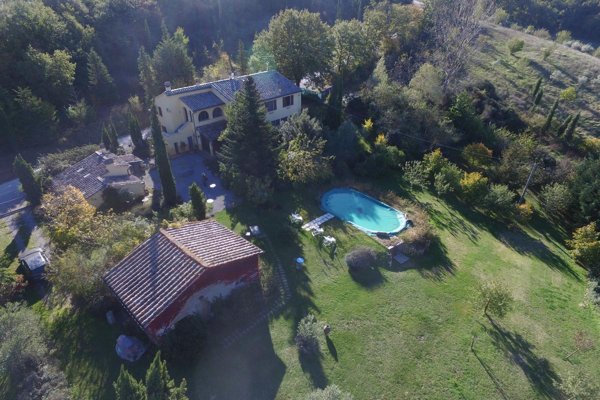 casale in vendita a Sarteano
