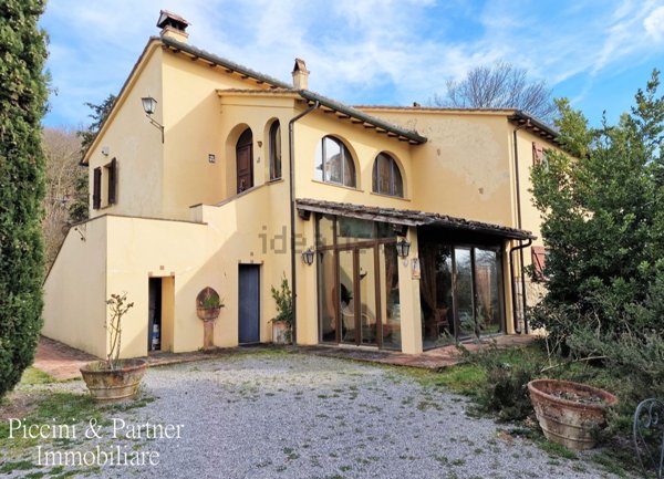 casale in vendita a Sarteano