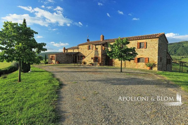 casale in vendita a Sarteano