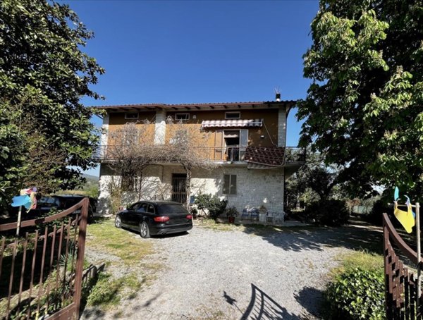 casa indipendente in vendita a Sarteano