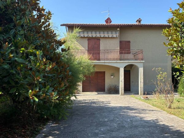 casa indipendente in vendita a Sarteano