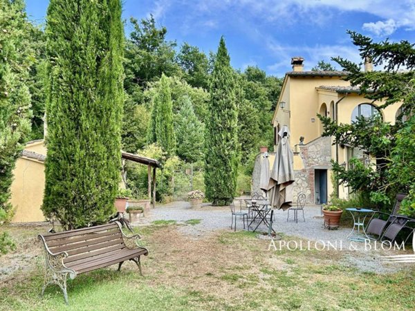 casa indipendente in vendita a Sarteano