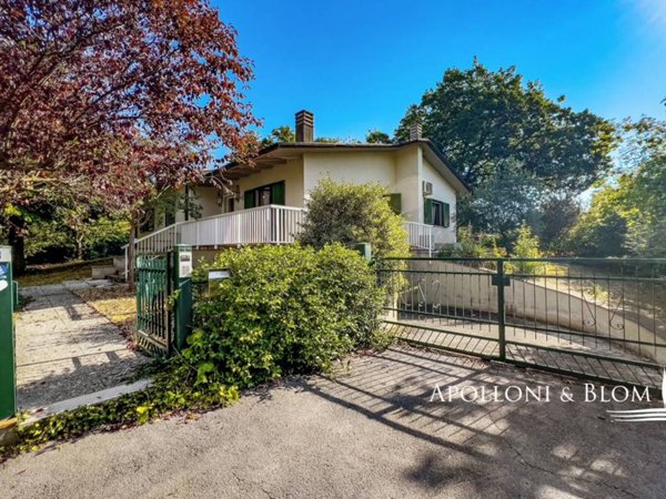casa indipendente in vendita a Sarteano