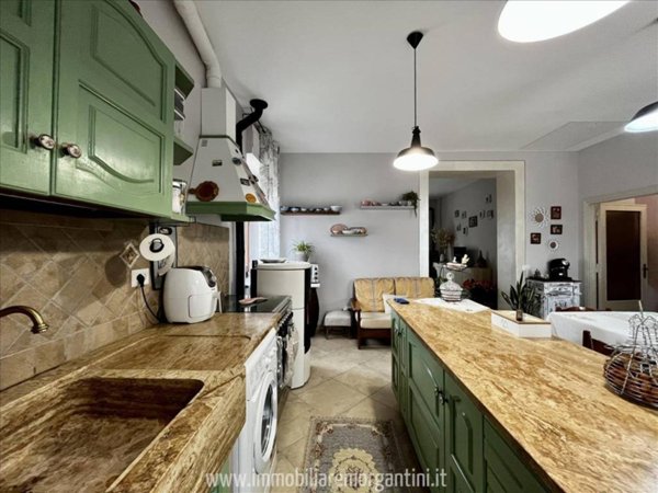 casa indipendente in vendita a Sarteano