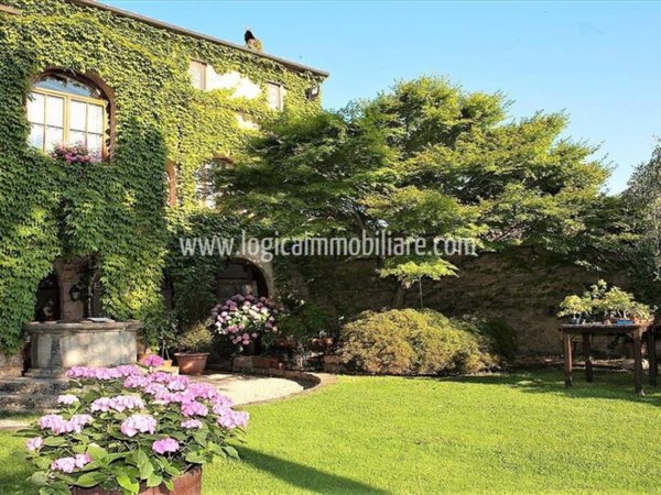 casa indipendente in vendita a Sarteano