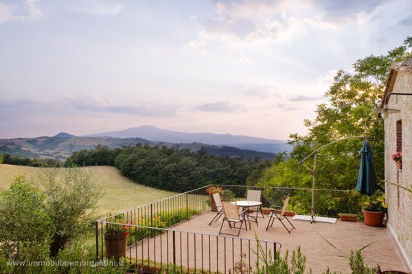 casale in vendita a Sarteano