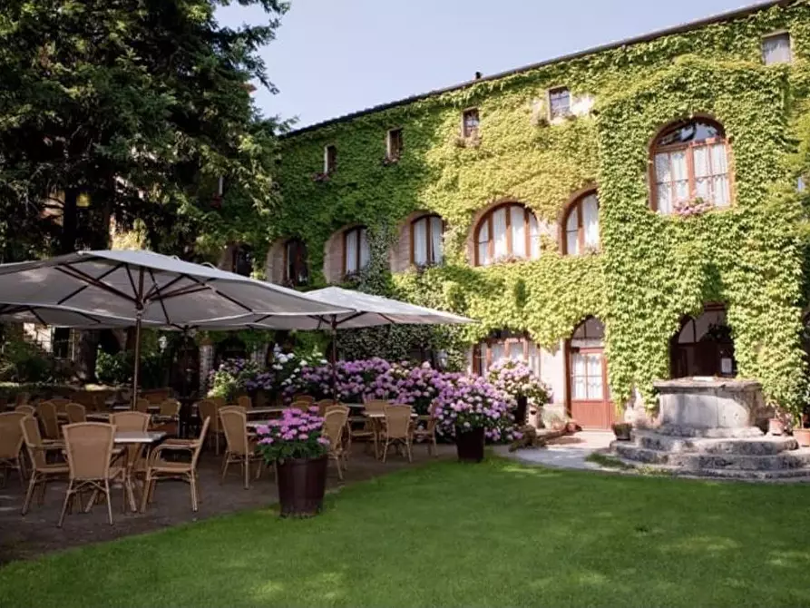 intera palazzina in vendita a Sarteano