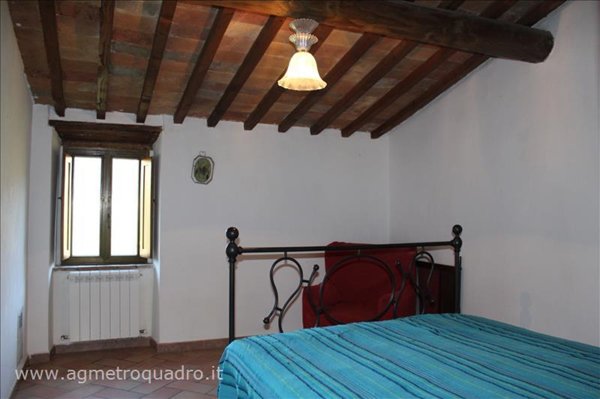 casa indipendente in vendita a Sarteano