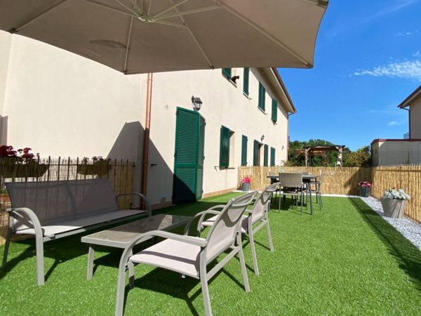 casa indipendente in vendita a Sarteano