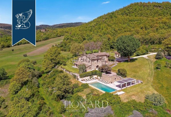 villa in vendita a Sarteano