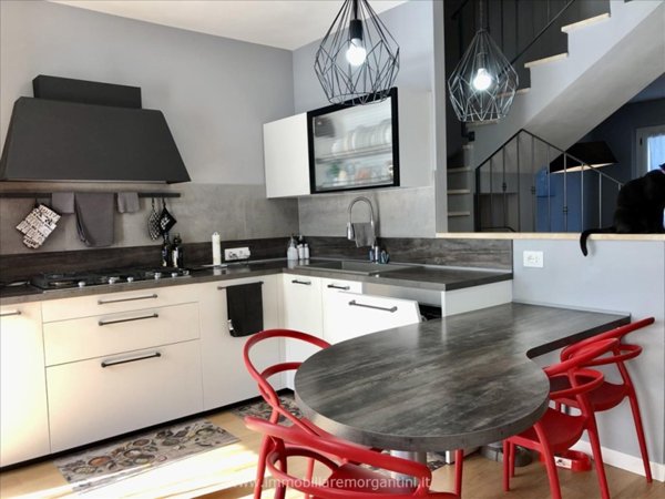 casa indipendente in vendita a Sarteano