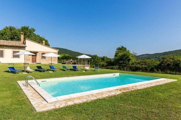 casa indipendente in vendita a Sarteano