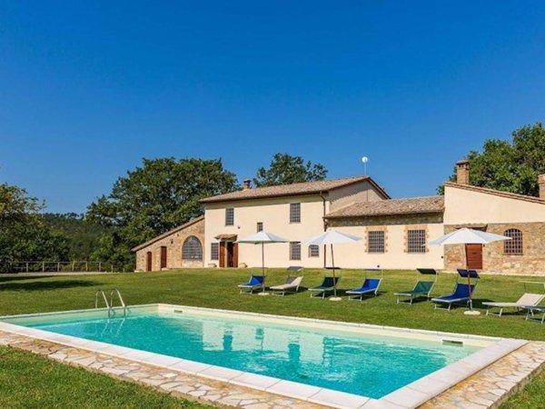 casa indipendente in vendita a Sarteano