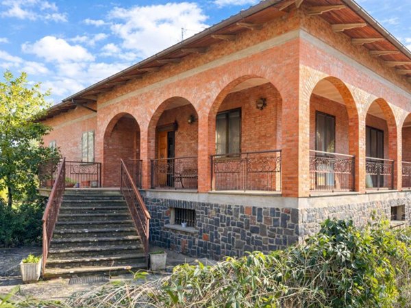 casa indipendente in vendita a Sarteano