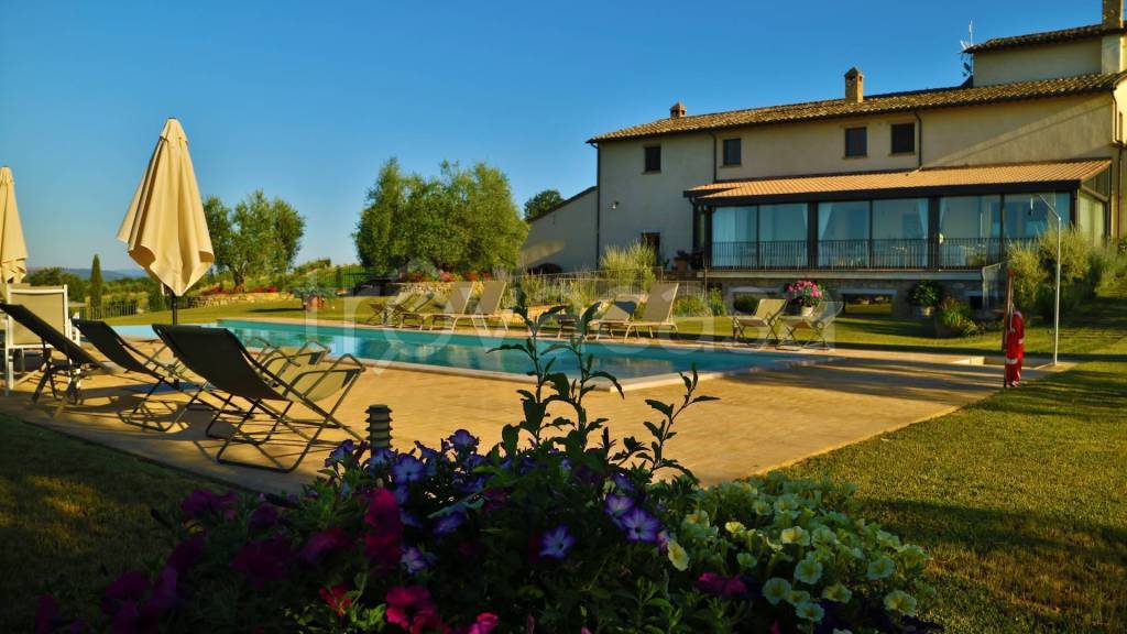 azienda agricola in vendita a Sarteano