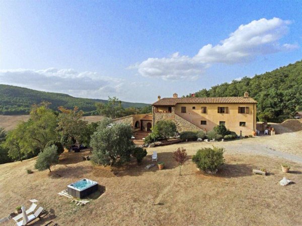 casa indipendente in vendita a Sarteano