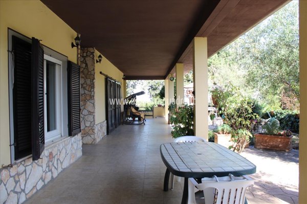 casa indipendente in vendita a Sarteano