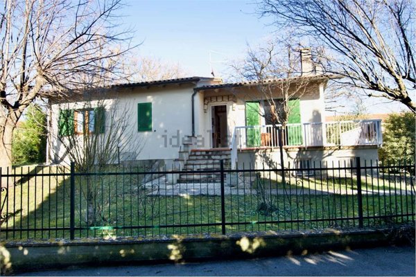 casa indipendente in vendita a Sarteano