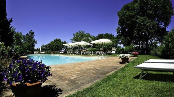 casa indipendente in vendita a Sarteano