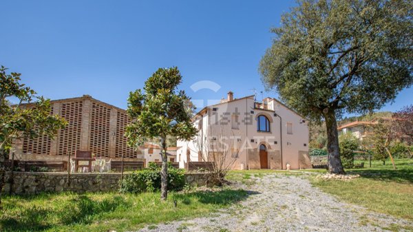 casa indipendente in vendita a Sarteano