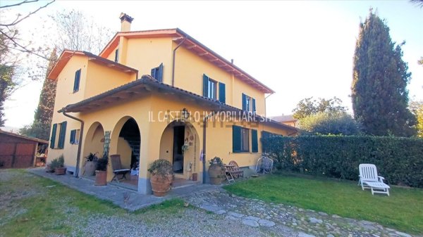 casa indipendente in vendita a Sarteano