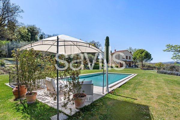 casale in vendita a Sarteano