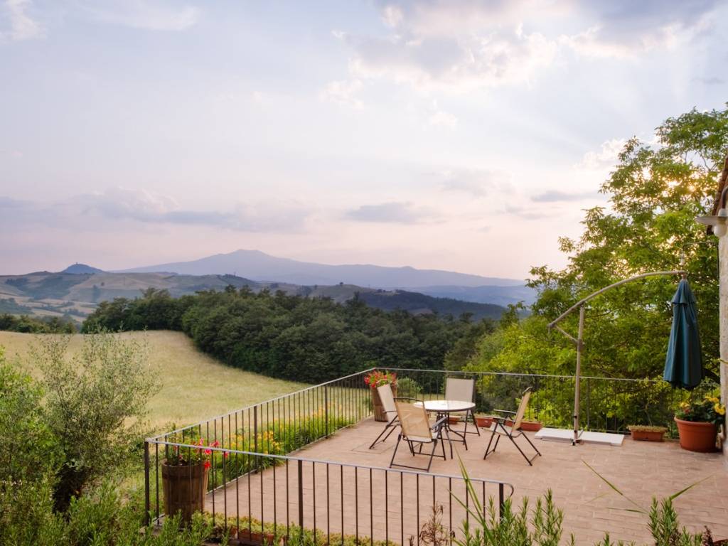 casa indipendente in vendita a Sarteano
