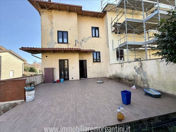 intera palazzina in vendita a Sarteano in zona Castiglioncello del Trinoro