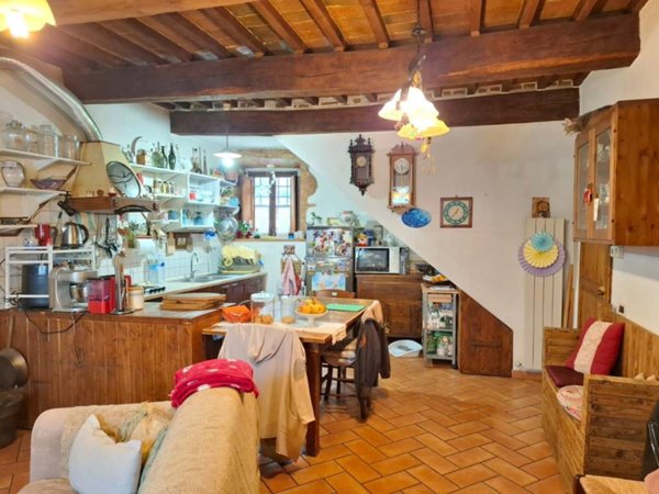 casa indipendente in vendita a Sarteano