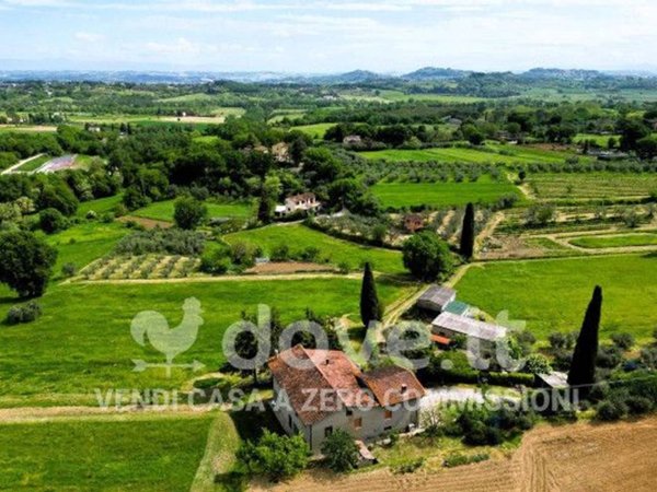 casale in vendita a Sarteano