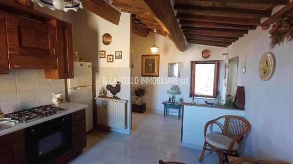 appartamento in vendita a Sarteano in zona Castiglioncello del Trinoro